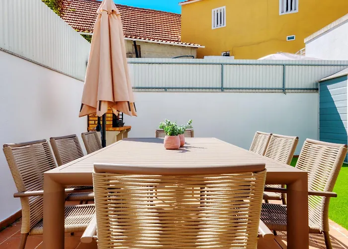 Stunning House With Terrace Daire *