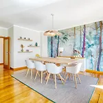 Appartement Stunning House With Terrace *