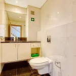 Appartement Stunning House With Terrace Lissabon