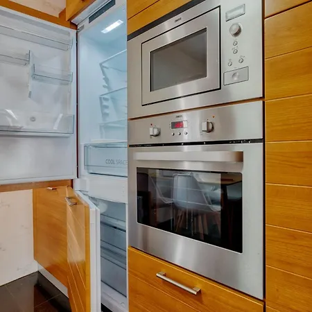 Stunning House With Terrace Lisbona