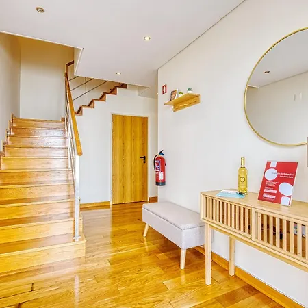 Stunning House With Terrace شقة Lisboa