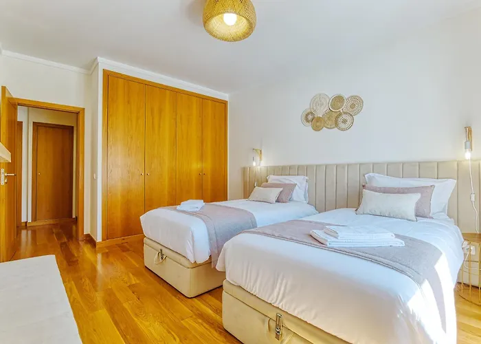 Stunning House With Terrace Apartament *